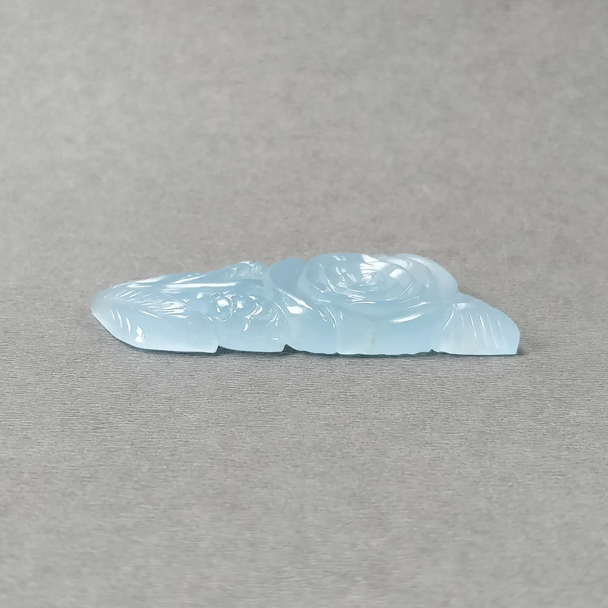 BLUE AQUAMARINE Gemstone Carving  : 70.70cts Natural Untreated Aqua Both Side Hand Carved Rose Flower Shape 57*26mm