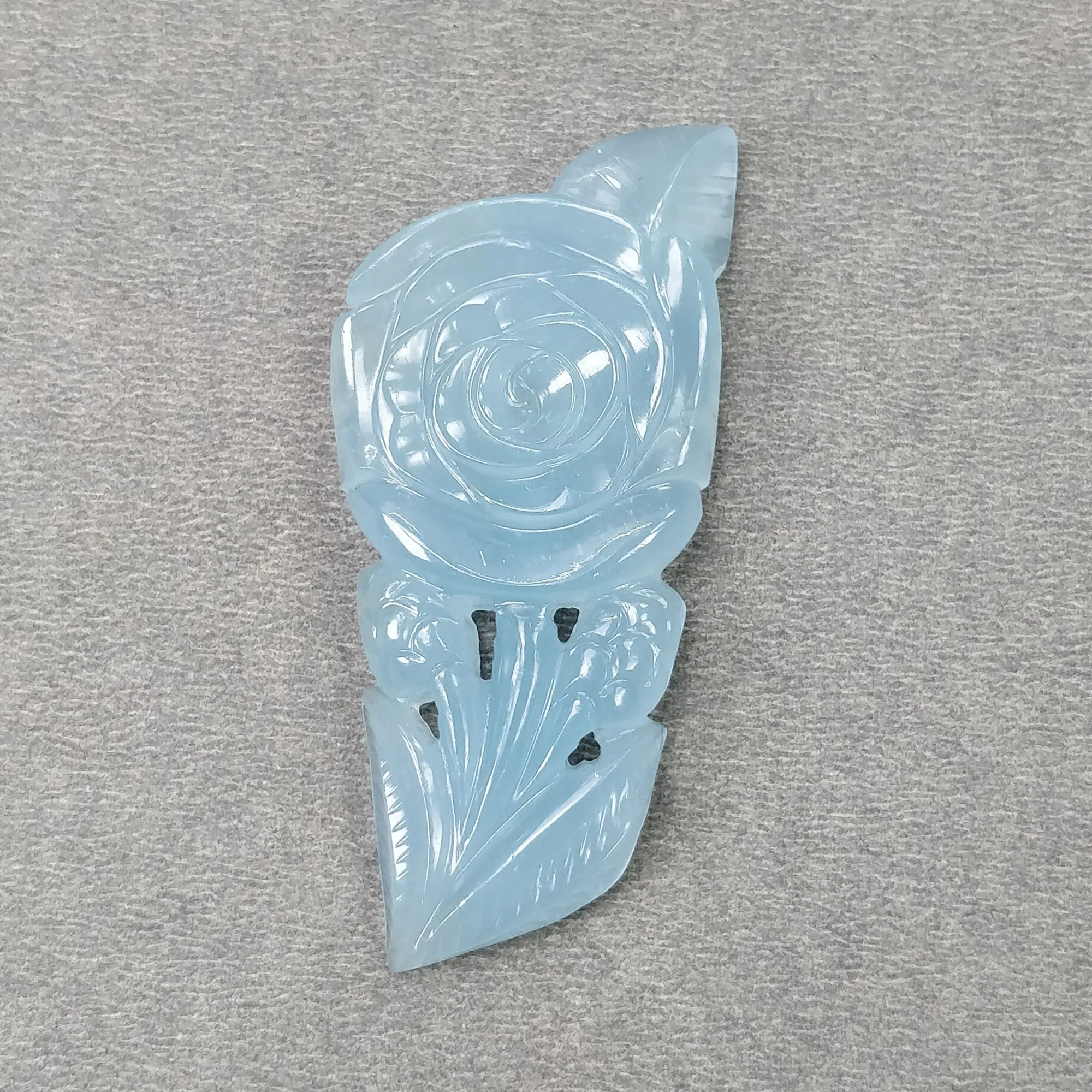 BLUE AQUAMARINE Gemstone Carving  : 70.70cts Natural Untreated Aqua Both Side Hand Carved Rose Flower Shape 57*26mm