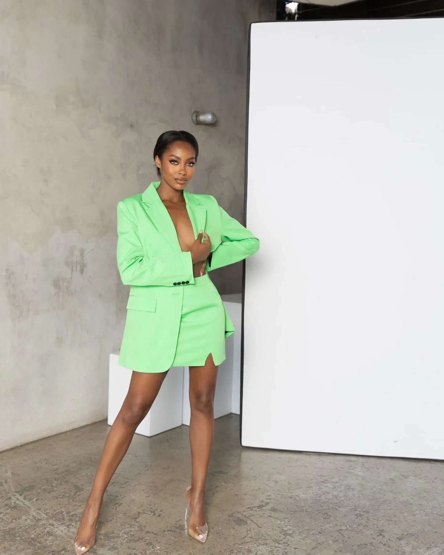 ‘DANIA’ Oversized blazer X skirt set in Green