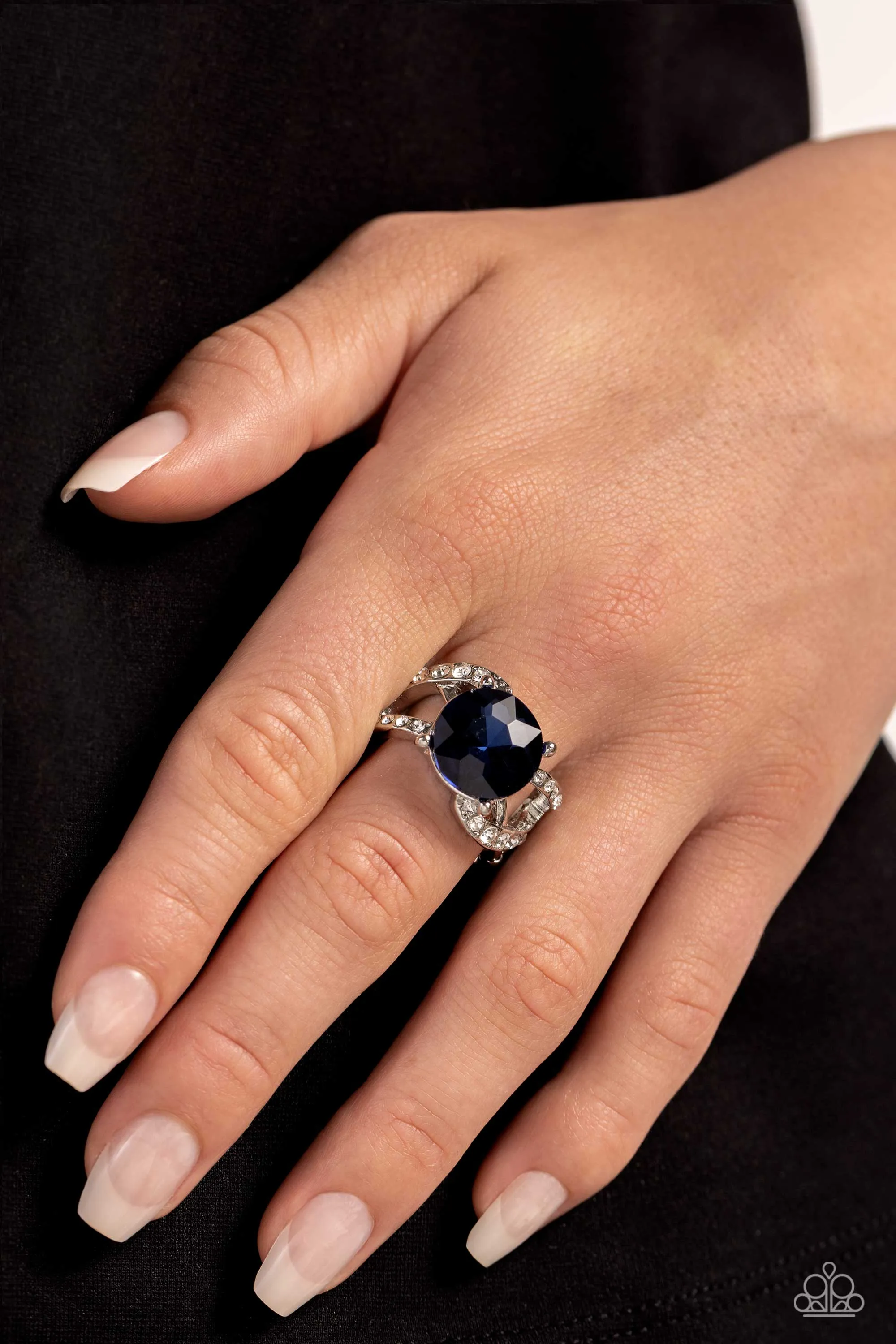 Paparazzi Scintillating Swirl Blue Ring