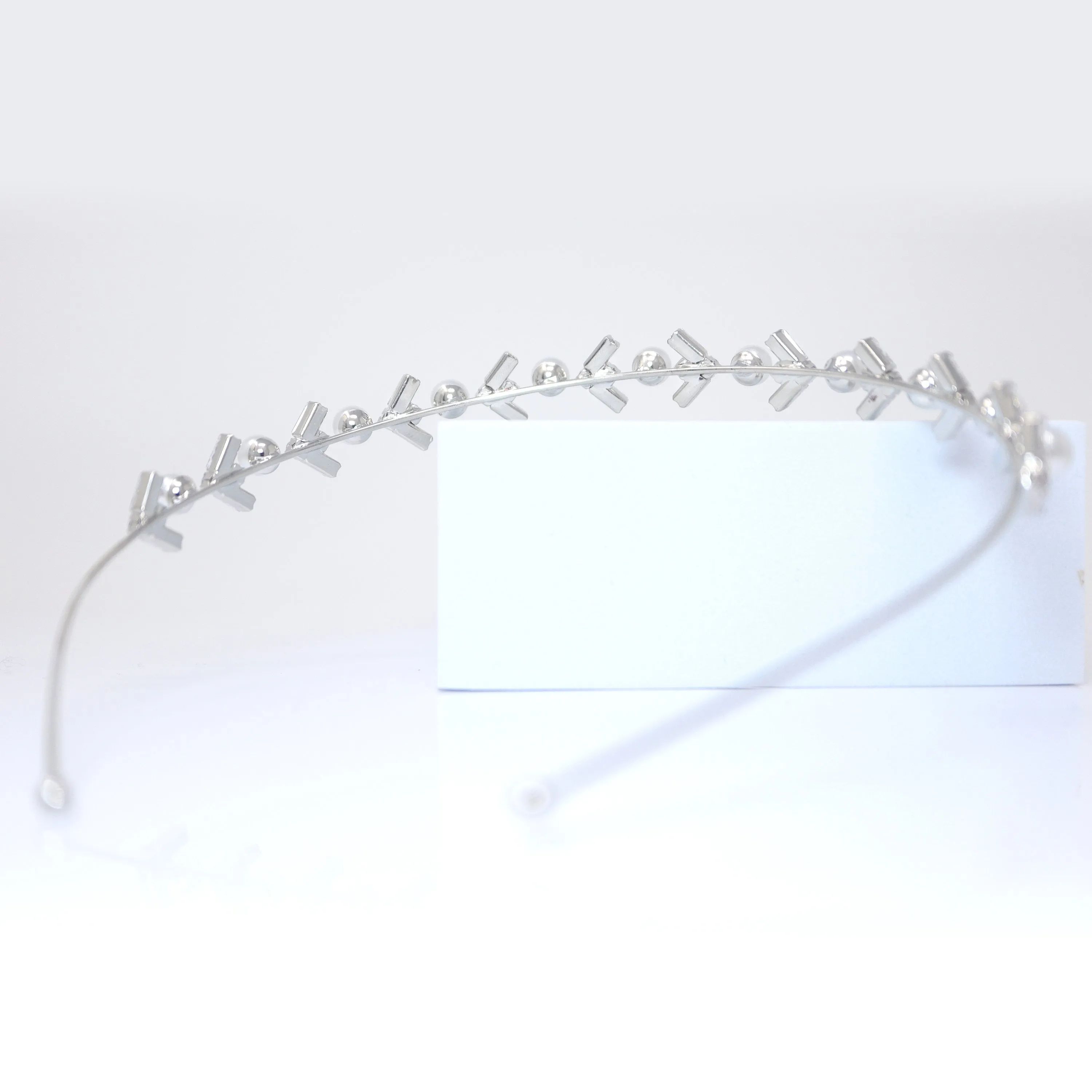 Swarovski Crystals Faux Pearls Dainty Headband, Bridal Hair Vine, Delicate Headband, Hair accessories.